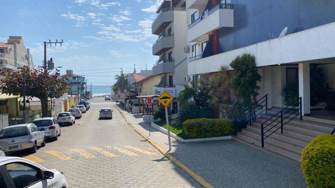 Bombas/ Bombinhas, A 50M Do Mar, Apartamento 2 Quartos, Com Churrasqueira Na Sacada, Ar E Wi-Fi 外观 照片