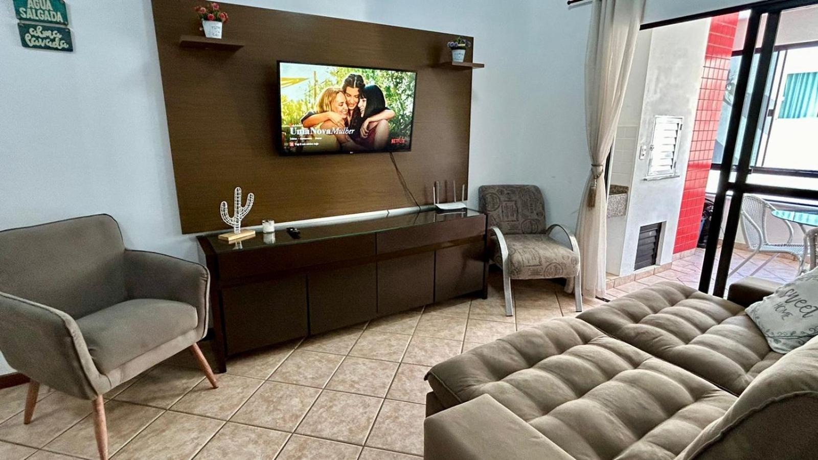 Bombas/ Bombinhas, A 50M Do Mar, Apartamento 2 Quartos, Com Churrasqueira Na Sacada, Ar E Wi-Fi 外观 照片